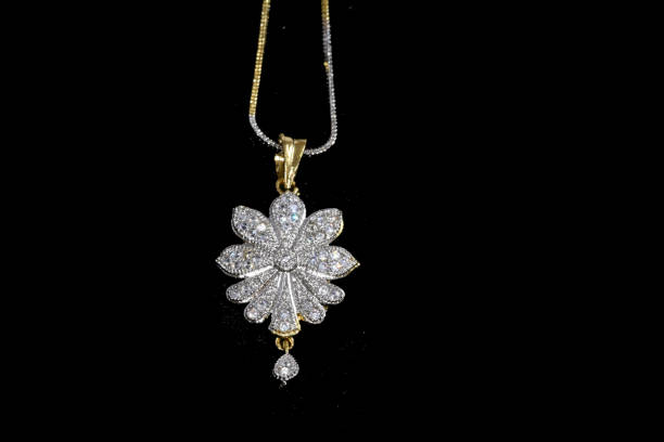 Gold Pendant 18